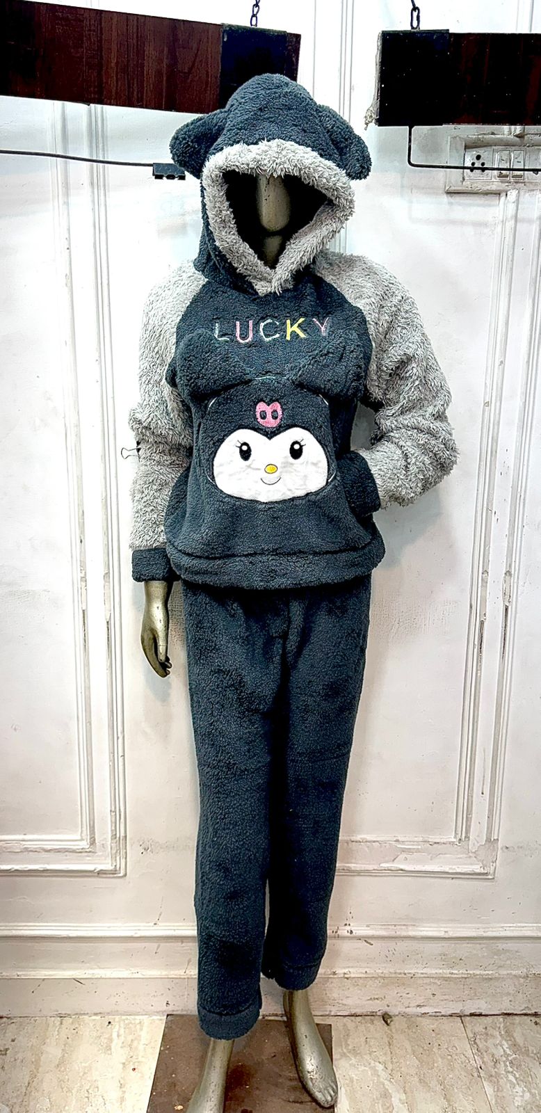 CUTE WOOLEN NIGHTSUITS WITH HOOD
