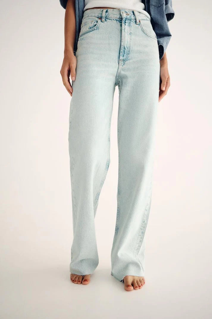 01 ZR Highwaist straightfit jeans ice blue